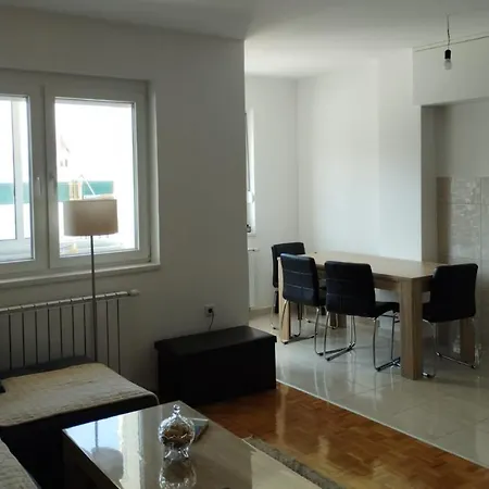 Azure Apartmán *