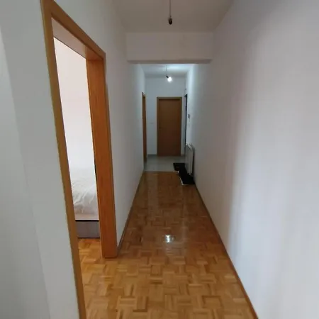 Azure Apartmán