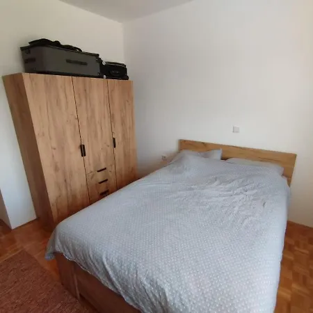 Azure Apartmán